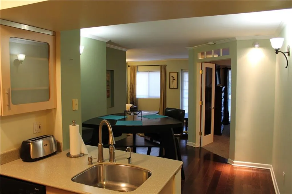 795 Hammond Drive Unit 403, Atlanta, Georgia 30328, 1 Bedroom Bedrooms, ,1 BathroomBathrooms,Residential,Sold,795 Hammond Drive Unit 403,5887738