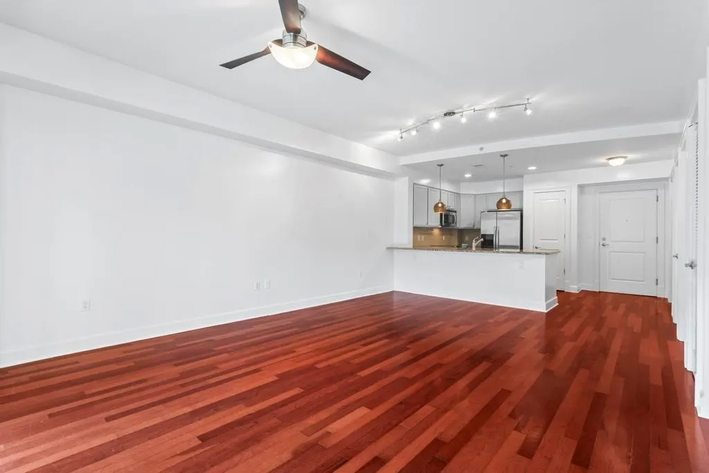 200 River Vista Drive Unit 309, Atlanta, Georgia 30339, 1 Bedroom Bedrooms, ,1 BathroomBathrooms,Residential,Sold,200 River Vista Drive Unit 309,7411110