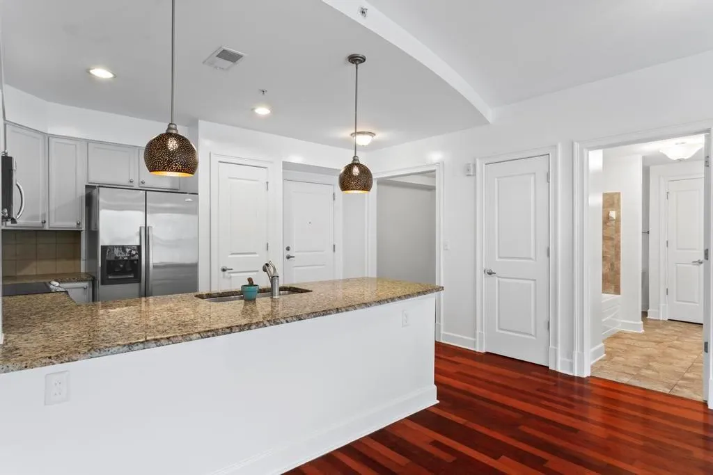 200 River Vista Drive Unit 309, Atlanta, Georgia 30339, 1 Bedroom Bedrooms, ,1 BathroomBathrooms,Residential,Sold,200 River Vista Drive Unit 309,7411110