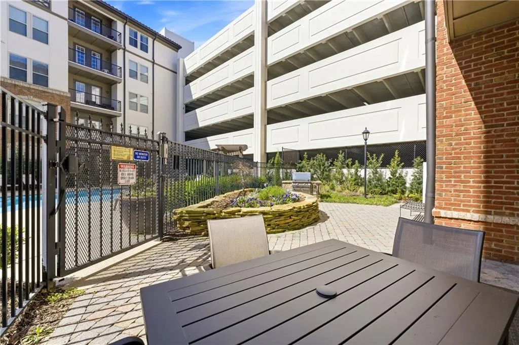 901 Abernathy Road Ne Unit 2190, Atlanta, Georgia 30328, 2 Bedrooms Bedrooms, ,2 BathroomsBathrooms,Residential,For Sale,901 Abernathy Road Ne Unit 2190,7735751