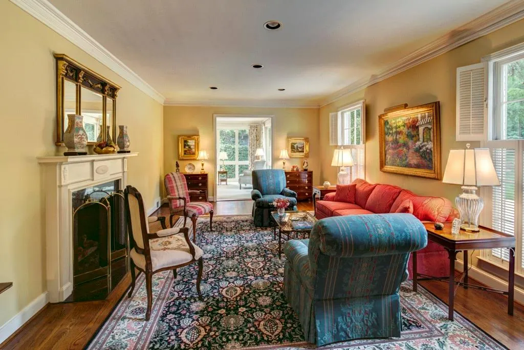 447 Valley Road Nw, Atlanta, Georgia 30305, 4 Bedrooms Bedrooms, ,4 BathroomsBathrooms,Residential,Sold,447 Valley Road Nw,5728743