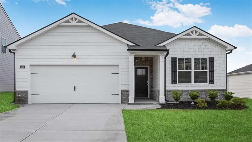 170 White Spruce Way, Newnan, Georgia 30265
