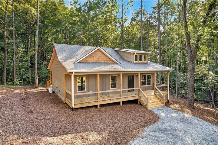 116 Reindeer Lane, Talking Rock, Georgia 30175