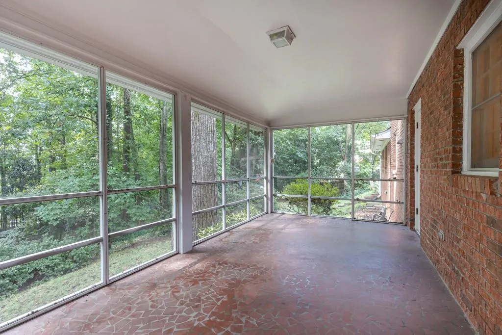 6395 Colewood Court, Sandy Springs, Georgia 30328, 4 Bedrooms Bedrooms, ,2 BathroomsBathrooms,Residential,Sold,6395 Colewood Court,7103114