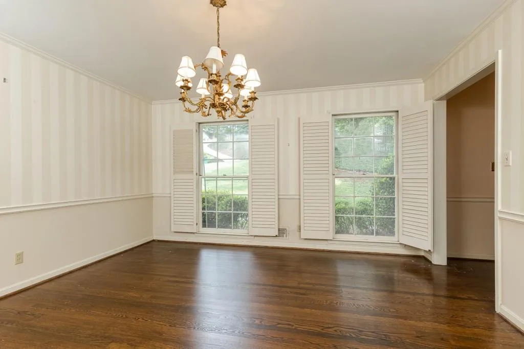 6395 Colewood Court, Sandy Springs, Georgia 30328, 4 Bedrooms Bedrooms, ,2 BathroomsBathrooms,Residential,Sold,6395 Colewood Court,7103114