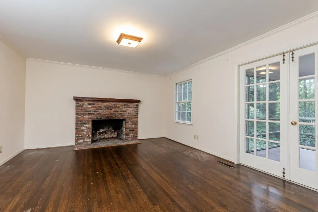 6395 Colewood Court, Sandy Springs, Georgia 30328, 4 Bedrooms Bedrooms, ,2 BathroomsBathrooms,Residential,Sold,6395 Colewood Court,7103114