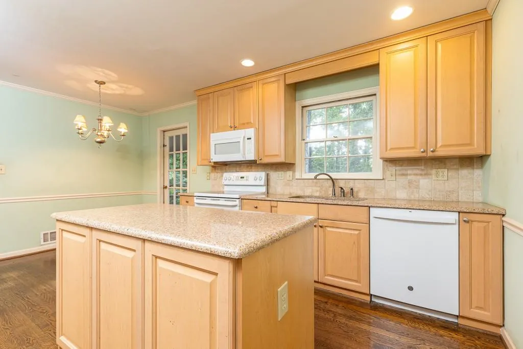 6395 Colewood Court, Sandy Springs, Georgia 30328, 4 Bedrooms Bedrooms, ,2 BathroomsBathrooms,Residential,Sold,6395 Colewood Court,7103114