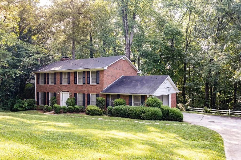 6395 Colewood Court, Sandy Springs, Georgia 30328, 4 Bedrooms Bedrooms, ,2 BathroomsBathrooms,Residential,Sold,6395 Colewood Court,7103114