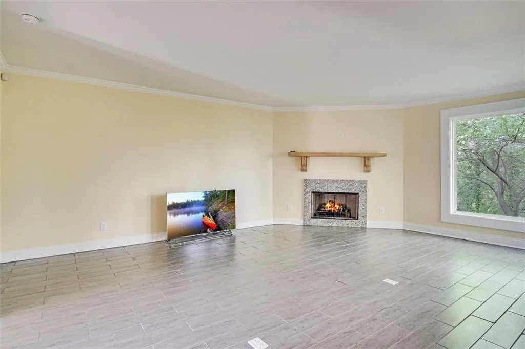 92 Forrest Place Unit 92, Sandy Springs, Georgia 30328, 4 Bedrooms Bedrooms, ,3 BathroomsBathrooms,Residential,Sold,92 Forrest Place Unit 92,6707171