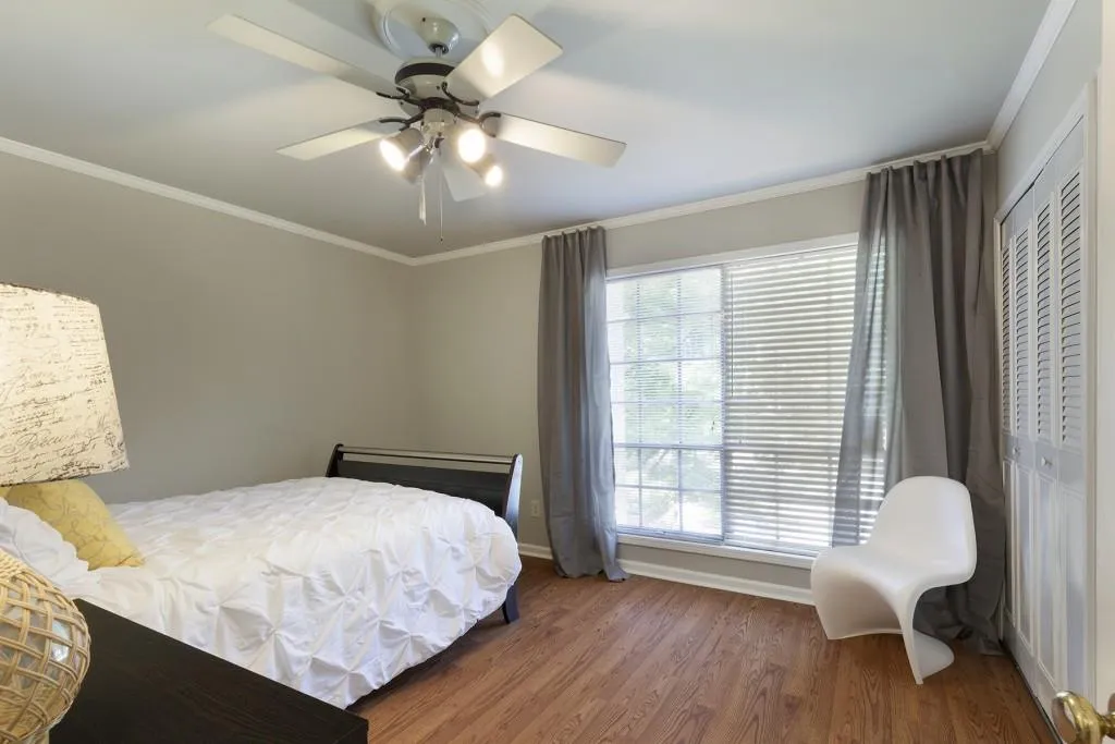 5400 Roswell Road Unit L10, Atlanta, Georgia 30342, 2 Bedrooms Bedrooms, ,2 BathroomsBathrooms,Residential,Sold,5400 Roswell Road Unit L10,5847746