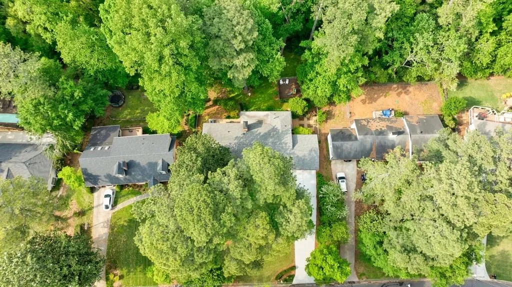 380 Montevallo Drive, Atlanta, Georgia 30342, 4 Bedrooms Bedrooms, ,3 BathroomsBathrooms,Residential,Sold,380 Montevallo Drive,7380364