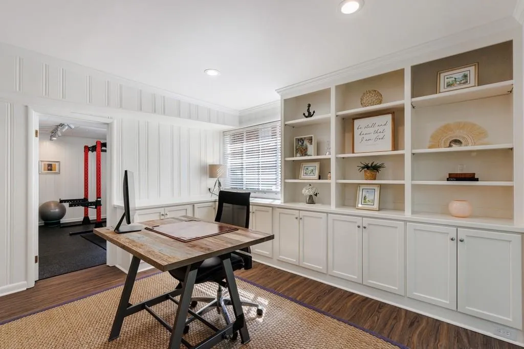 380 Montevallo Drive, Atlanta, Georgia 30342, 4 Bedrooms Bedrooms, ,3 BathroomsBathrooms,Residential,Sold,380 Montevallo Drive,7380364