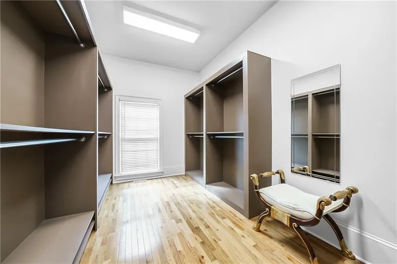 1141 Crest Valley Drive, Sandy Springs, Georgia 30327, 6 Bedrooms Bedrooms, ,8 BathroomsBathrooms,Residential,Sold,1141 Crest Valley Drive,6941408