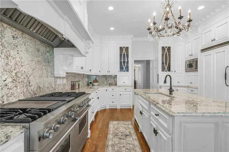 1141 Crest Valley Drive, Sandy Springs, Georgia 30327, 6 Bedrooms Bedrooms, ,8 BathroomsBathrooms,Residential,Sold,1141 Crest Valley Drive,6941408