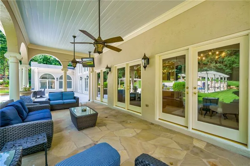 1141 Crest Valley Drive, Sandy Springs, Georgia 30327, 6 Bedrooms Bedrooms, ,8 BathroomsBathrooms,Residential,Sold,1141 Crest Valley Drive,6941408