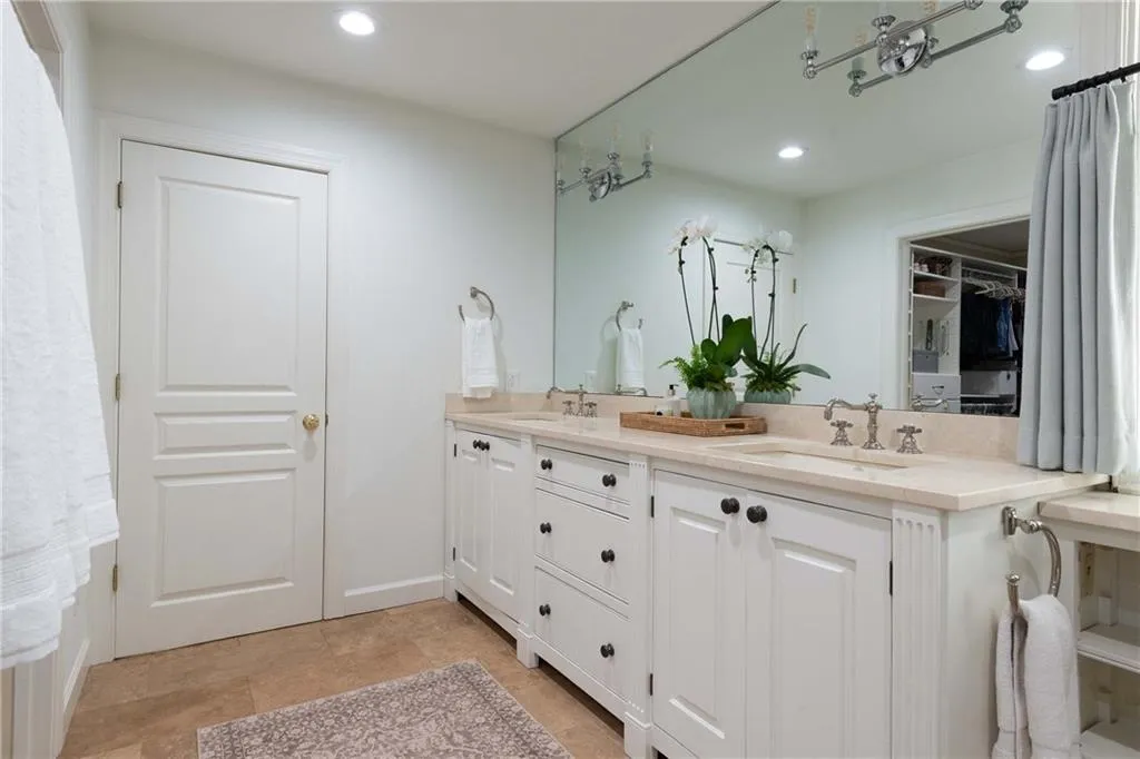 3540 Cochise Drive Se, Atlanta, Georgia 30339, 6 Bedrooms Bedrooms, ,6 BathroomsBathrooms,Residential,For Sale,3540 Cochise Drive Se,7639122