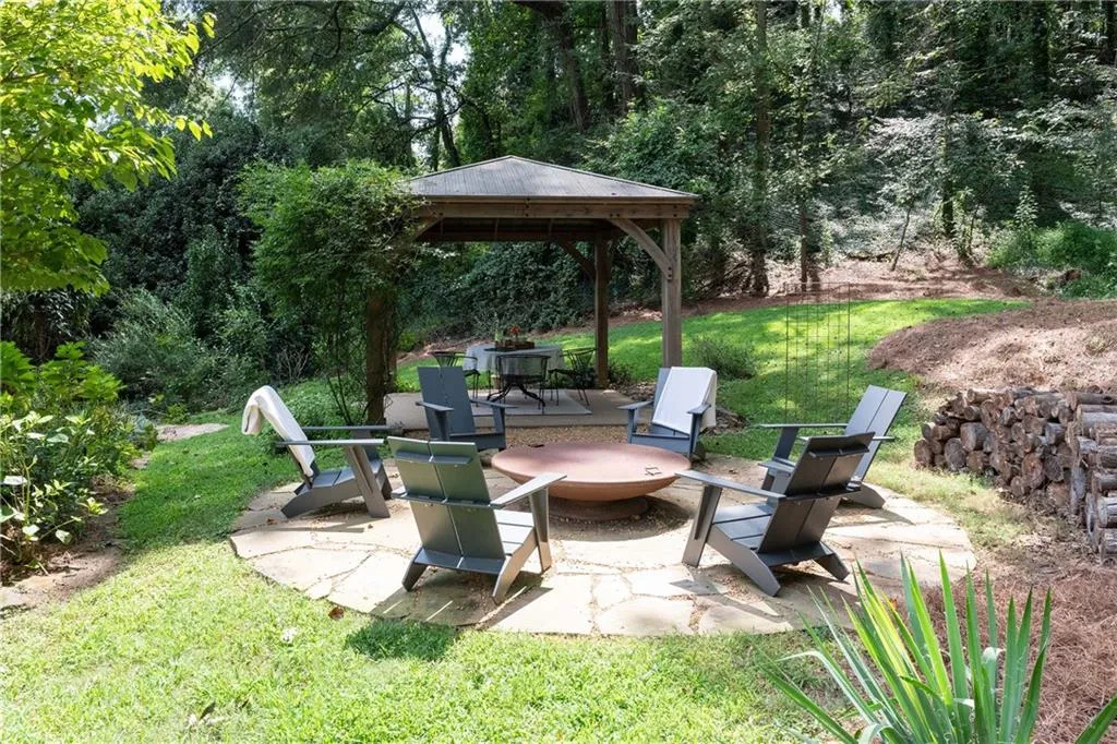 3540 Cochise Drive Se, Atlanta, Georgia 30339, 6 Bedrooms Bedrooms, ,6 BathroomsBathrooms,Residential,For Sale,3540 Cochise Drive Se,7639122