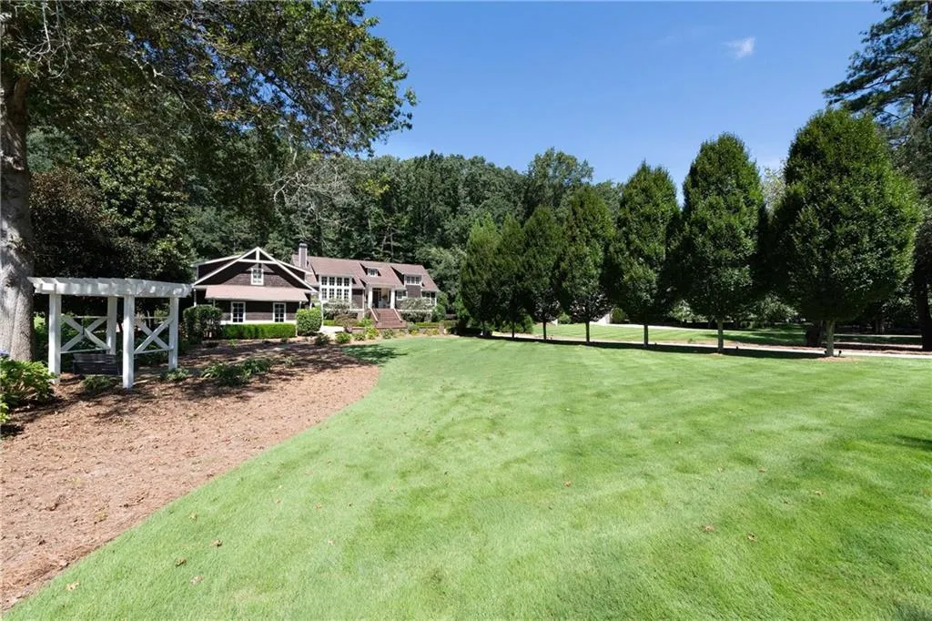 3540 Cochise Drive Se, Atlanta, Georgia 30339, 6 Bedrooms Bedrooms, ,6 BathroomsBathrooms,Residential,For Sale,3540 Cochise Drive Se,7639122