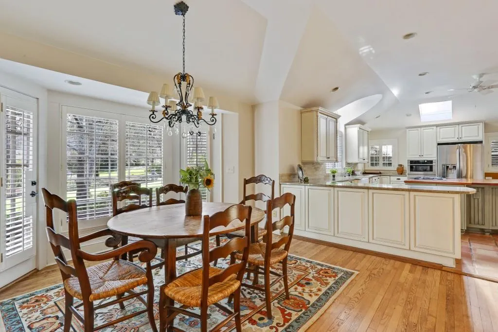 3038 Nancy Creek Road, Atlanta, Georgia 30327, 4 Bedrooms Bedrooms, ,3 BathroomsBathrooms,Residential,Sold,3038 Nancy Creek Road,5853122