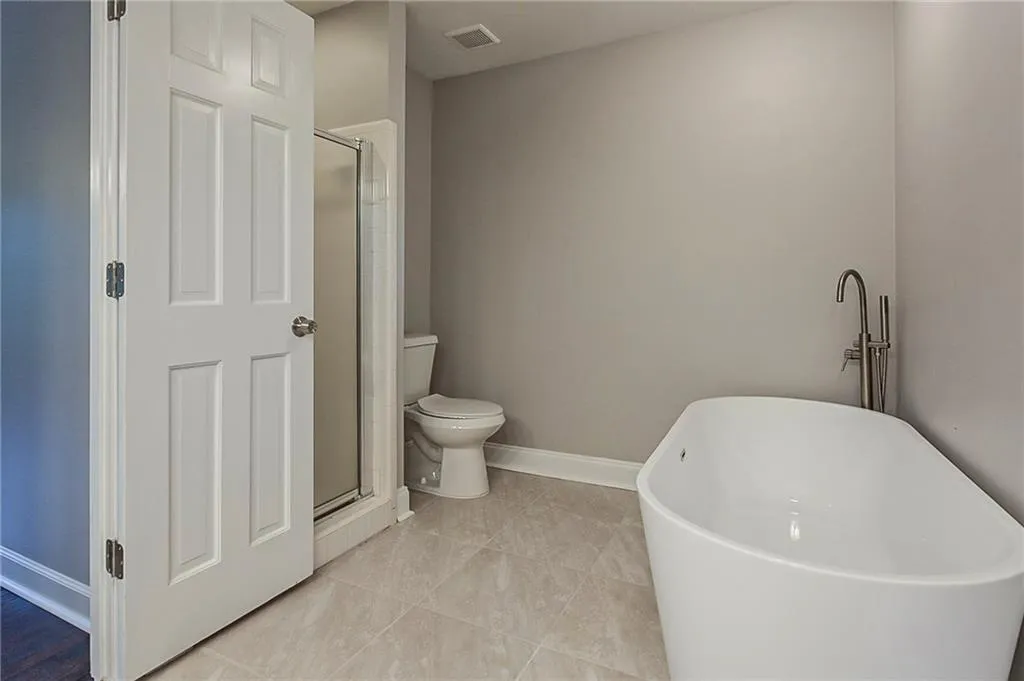 810 Mabry Road, Atlanta, Georgia 30328, 5 Bedrooms Bedrooms, ,4 BathroomsBathrooms,Residential,Sold,810 Mabry Road,6908902 810 Mabry Road, Atlanta, Georgia 30328, 5 Bedrooms Bedrooms, ,4 BathroomsBathrooms,Residential,Sold,810 Mabry Road,6908902