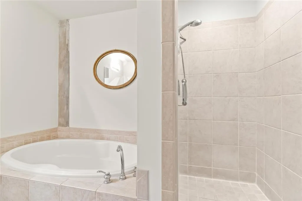 6105 Blue Stone Road Unit 307, Atlanta, Georgia 30328, 1 Bedroom Bedrooms, ,1 BathroomBathrooms,Residential,For Sale,6105 Blue Stone Road Unit 307,7712860
