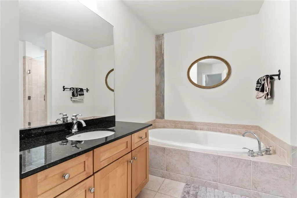 6105 Blue Stone Road Unit 307, Atlanta, Georgia 30328, 1 Bedroom Bedrooms, ,1 BathroomBathrooms,Residential,For Sale,6105 Blue Stone Road Unit 307,7712860
