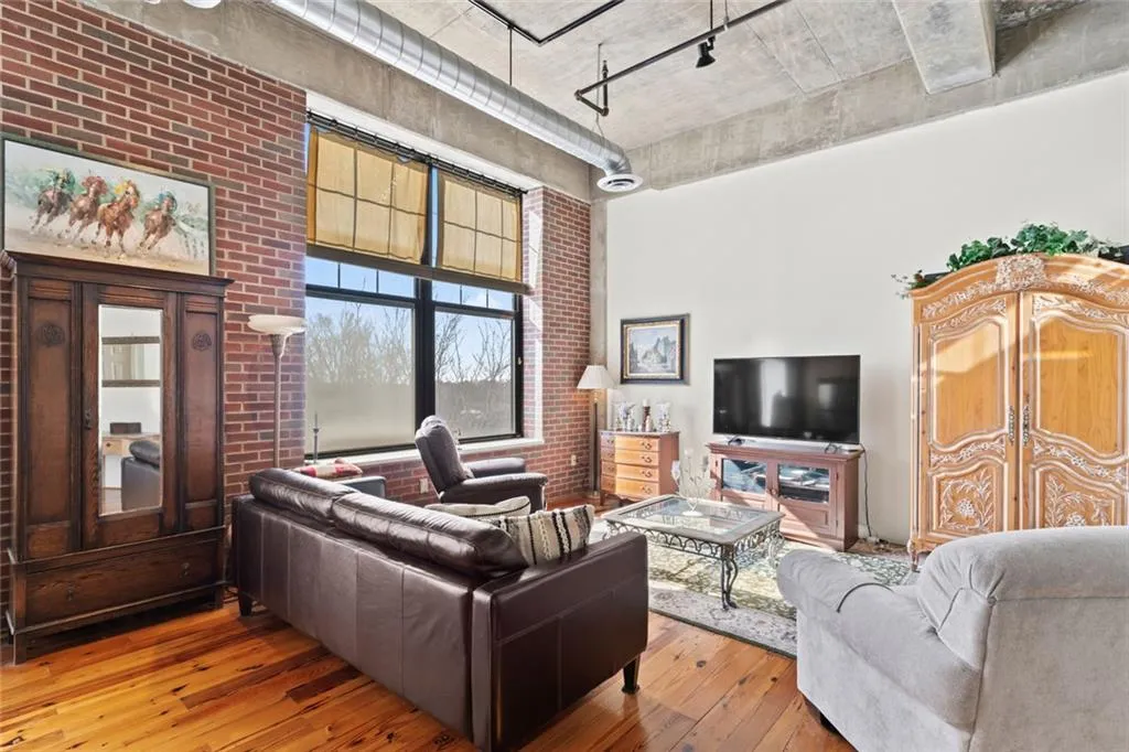 6105 Blue Stone Road Unit 307, Atlanta, Georgia 30328, 1 Bedroom Bedrooms, ,1 BathroomBathrooms,Residential,For Sale,6105 Blue Stone Road Unit 307,7712860