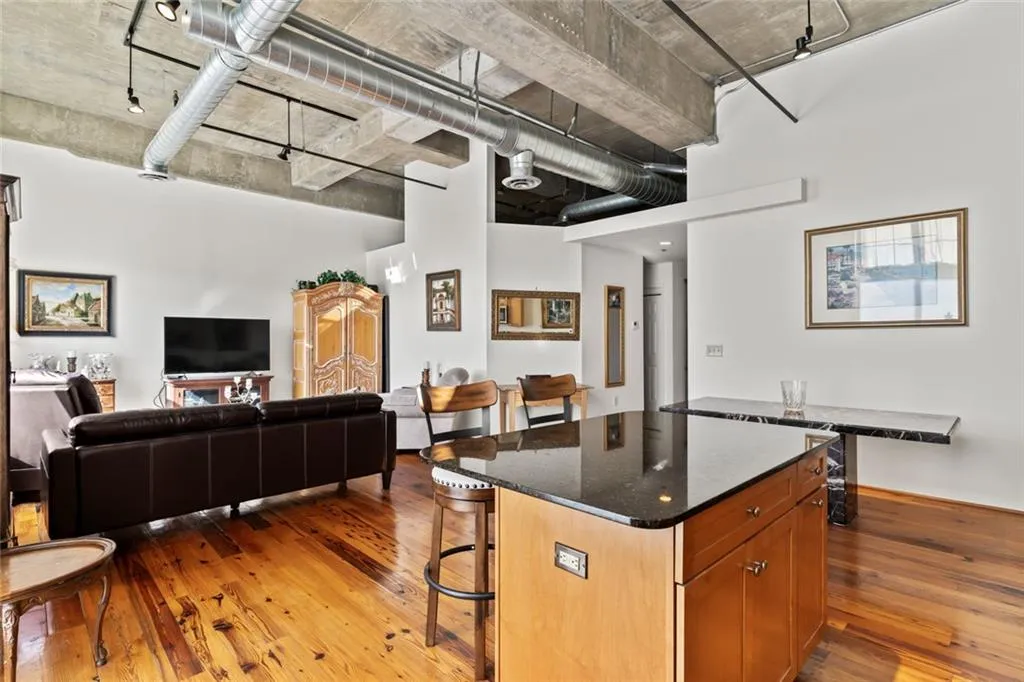 6105 Blue Stone Road Unit 307, Atlanta, Georgia 30328, 1 Bedroom Bedrooms, ,1 BathroomBathrooms,Residential,For Sale,6105 Blue Stone Road Unit 307,7712860