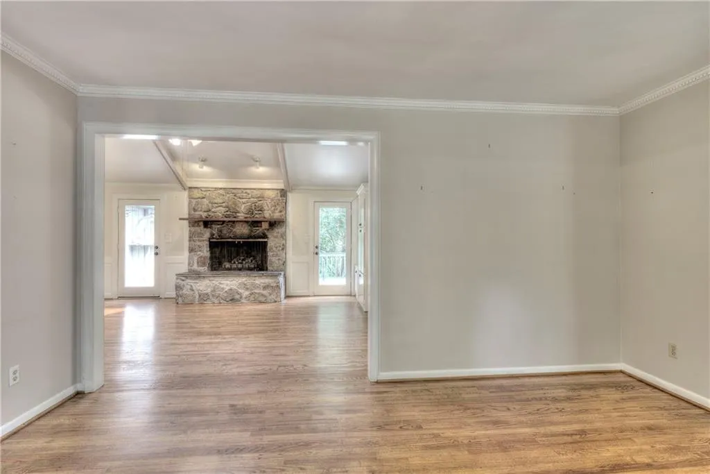 7675 Nesbit Ferry Road, Sandy Springs, Georgia 30350, 4 Bedrooms Bedrooms, ,2 BathroomsBathrooms,Residential,Sold,7675 Nesbit Ferry Road,6780417