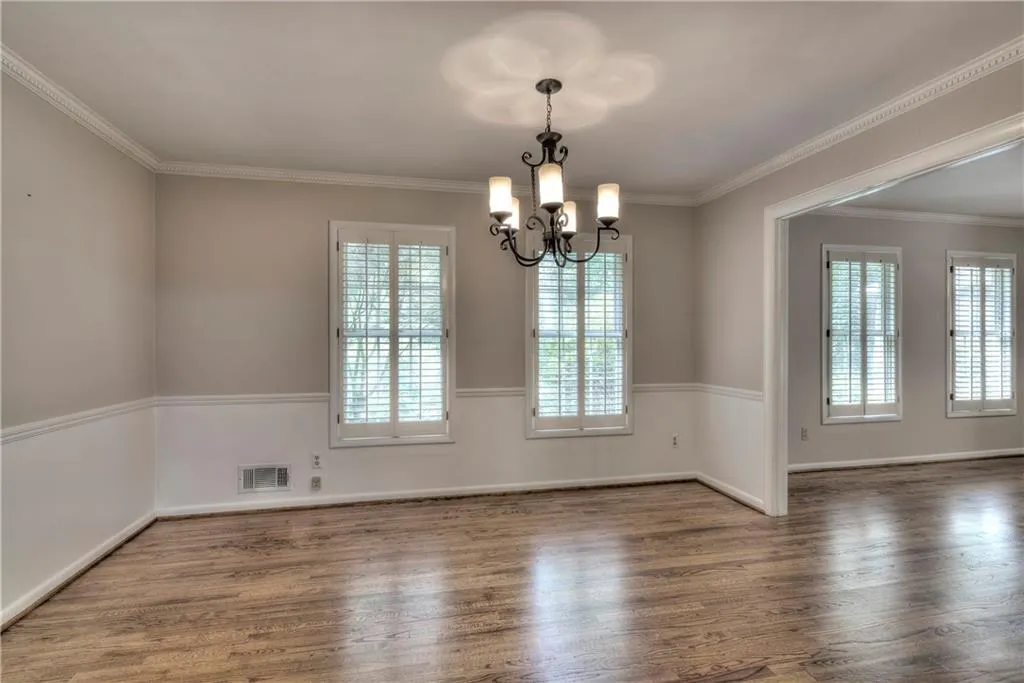 7675 Nesbit Ferry Road, Sandy Springs, Georgia 30350, 4 Bedrooms Bedrooms, ,2 BathroomsBathrooms,Residential,Sold,7675 Nesbit Ferry Road,6780417