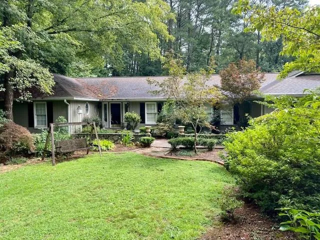 7675 Nesbit Ferry Road, Sandy Springs, Georgia 30350, 4 Bedrooms Bedrooms, ,2 BathroomsBathrooms,Residential,Sold,7675 Nesbit Ferry Road,6780417