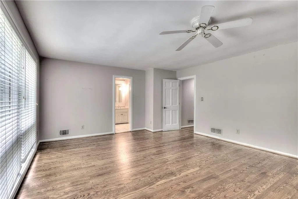 7675 Nesbit Ferry Road, Sandy Springs, Georgia 30350, 4 Bedrooms Bedrooms, ,2 BathroomsBathrooms,Residential,Sold,7675 Nesbit Ferry Road,6780417