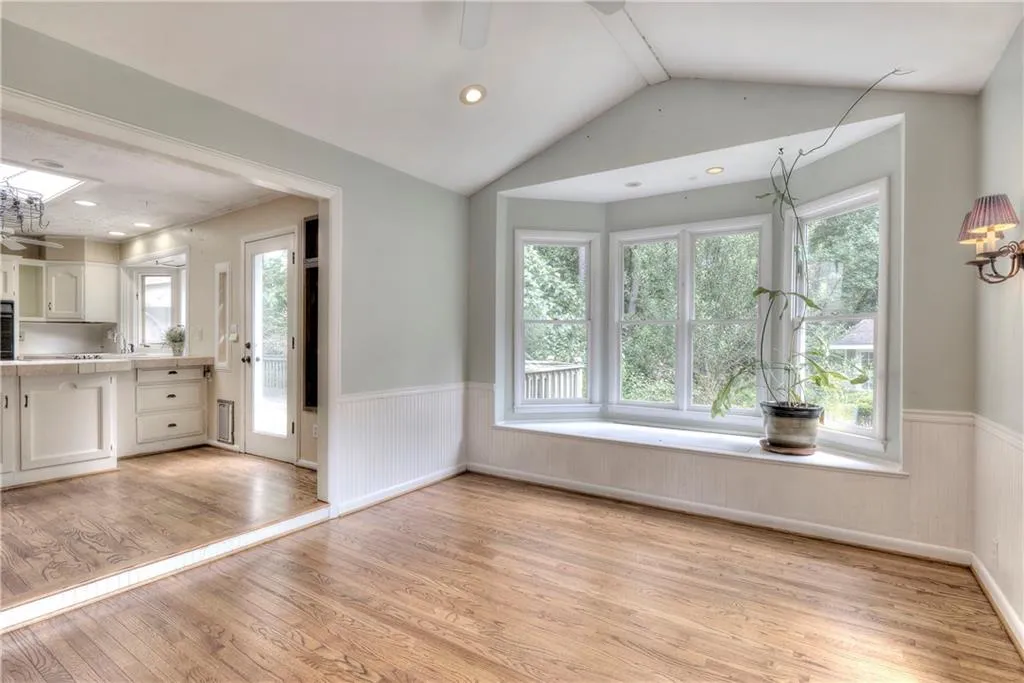 7675 Nesbit Ferry Road, Sandy Springs, Georgia 30350, 4 Bedrooms Bedrooms, ,2 BathroomsBathrooms,Residential,Sold,7675 Nesbit Ferry Road,6780417