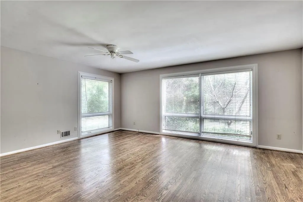 7675 Nesbit Ferry Road, Sandy Springs, Georgia 30350, 4 Bedrooms Bedrooms, ,2 BathroomsBathrooms,Residential,Sold,7675 Nesbit Ferry Road,6780417