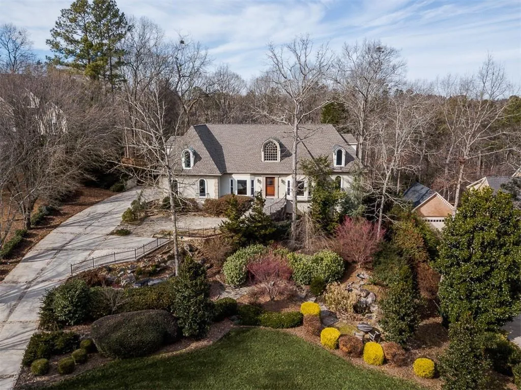 2895 Coles Way, Sandy Springs, Georgia 30350, 5 Bedrooms Bedrooms, ,4 BathroomsBathrooms,Residential,Sold,2895 Coles Way,6824630