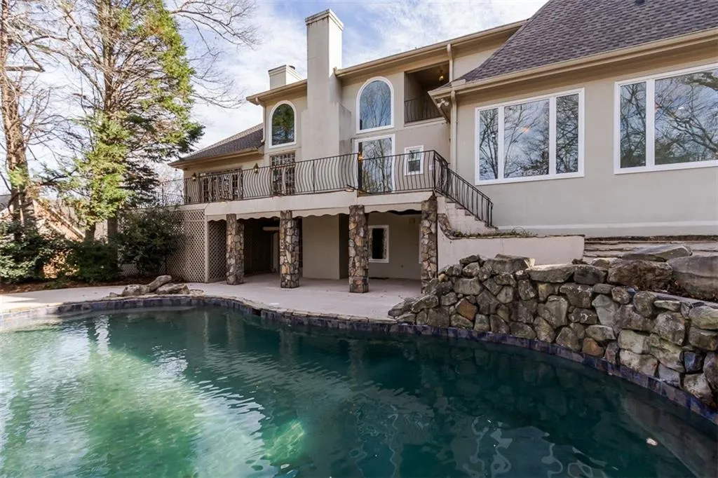 2895 Coles Way, Sandy Springs, Georgia 30350, 5 Bedrooms Bedrooms, ,4 BathroomsBathrooms,Residential,Sold,2895 Coles Way,6824630
