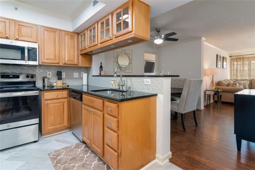 795 Hammond Drive Unit 407, Sandy Springs, Georgia 30328, 2 Bedrooms Bedrooms, ,2 BathroomsBathrooms,Residential,Sold,795 Hammond Drive Unit 407,7544163