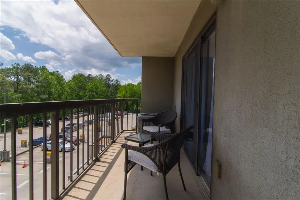 795 Hammond Drive Unit 407, Sandy Springs, Georgia 30328, 2 Bedrooms Bedrooms, ,2 BathroomsBathrooms,Residential,Sold,795 Hammond Drive Unit 407,7544163
