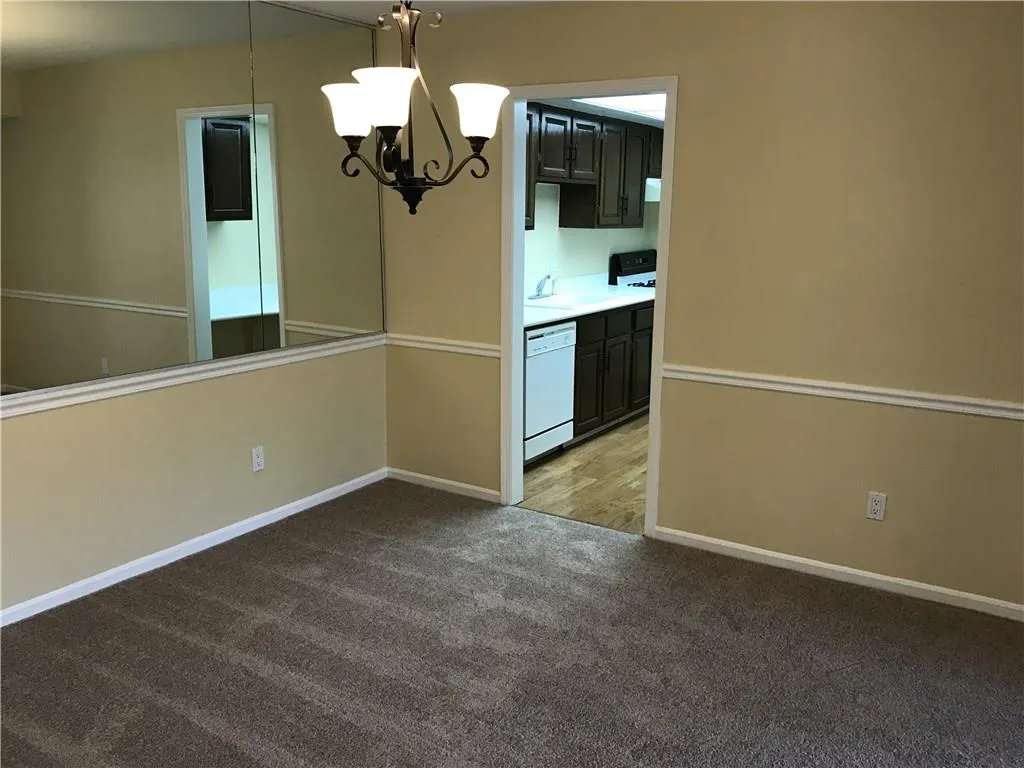 6851 Roswell Road Ne Unit O34, Atlanta, Georgia 30328, 2 Bedrooms Bedrooms, ,2 BathroomsBathrooms,Residential,Sold,6851 Roswell Road Ne Unit O34,5768215