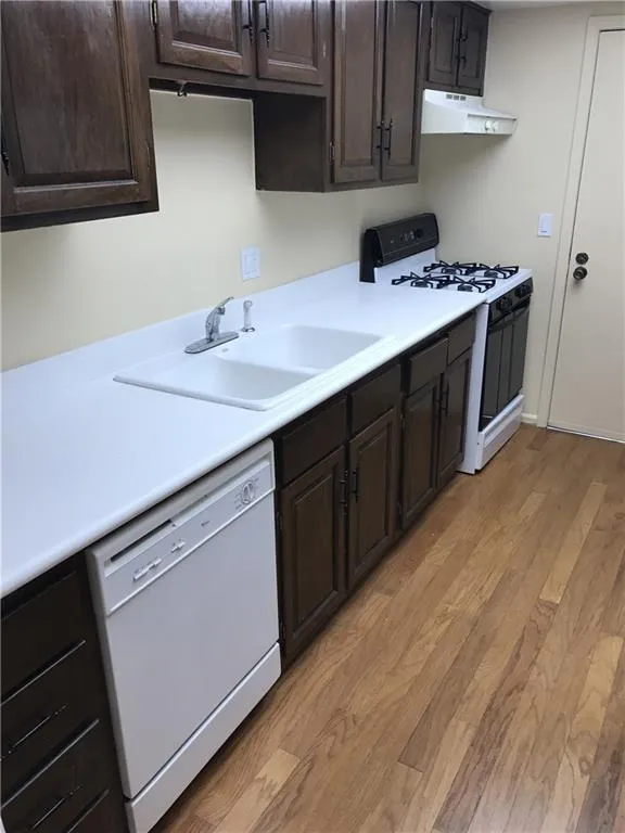 6851 Roswell Road Ne Unit O34, Atlanta, Georgia 30328, 2 Bedrooms Bedrooms, ,2 BathroomsBathrooms,Residential,Sold,6851 Roswell Road Ne Unit O34,5768215
