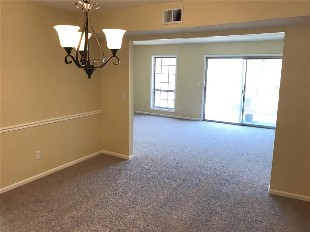 6851 Roswell Road Ne Unit O34, Atlanta, Georgia 30328, 2 Bedrooms Bedrooms, ,2 BathroomsBathrooms,Residential,Sold,6851 Roswell Road Ne Unit O34,5768215