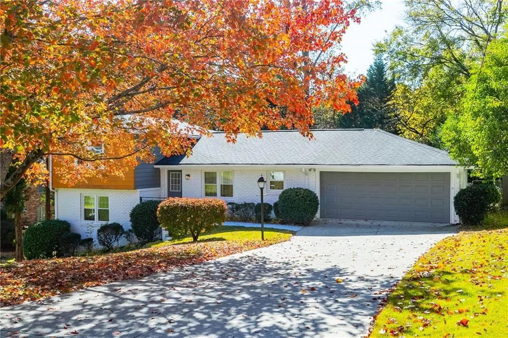 55 Silverwood Road, Sandy Springs, Georgia 30342, 4 Bedrooms Bedrooms, ,2 BathroomsBathrooms,Residential,Sold,55 Silverwood Road,7137677