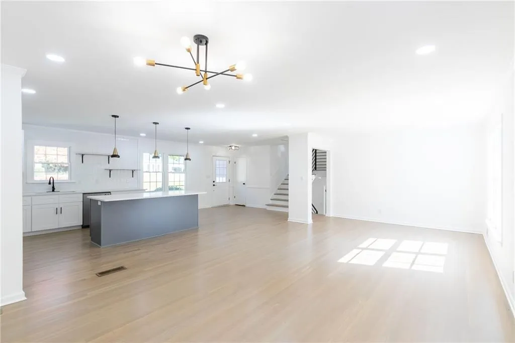 55 Silverwood Road, Sandy Springs, Georgia 30342, 4 Bedrooms Bedrooms, ,2 BathroomsBathrooms,Residential,Sold,55 Silverwood Road,7137677