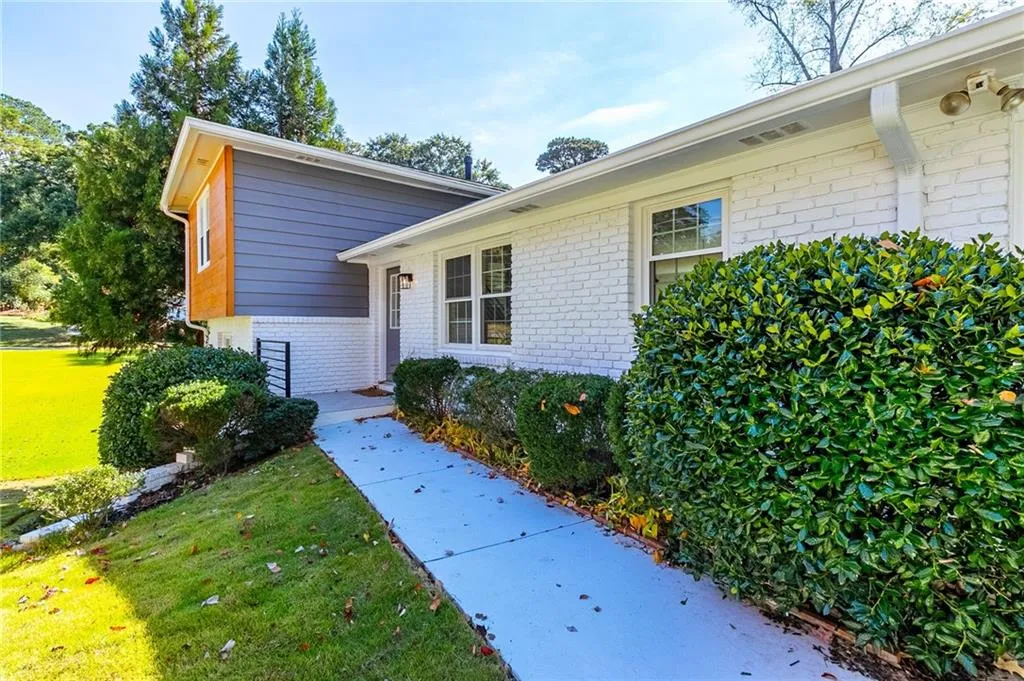 55 Silverwood Road, Sandy Springs, Georgia 30342, 4 Bedrooms Bedrooms, ,2 BathroomsBathrooms,Residential,Sold,55 Silverwood Road,7137677