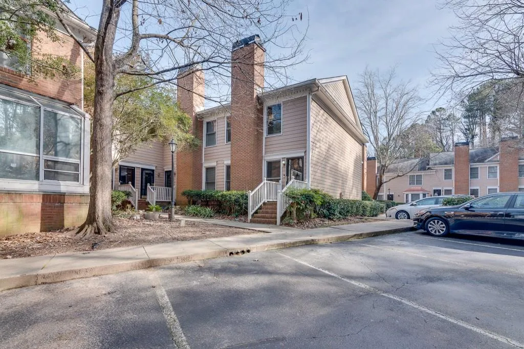 7500 Roswell Road Unit 57, Sandy Springs, Georgia 30350, 2 Bedrooms Bedrooms, ,2 BathroomsBathrooms,Residential,Sold,7500 Roswell Road Unit 57,6989062