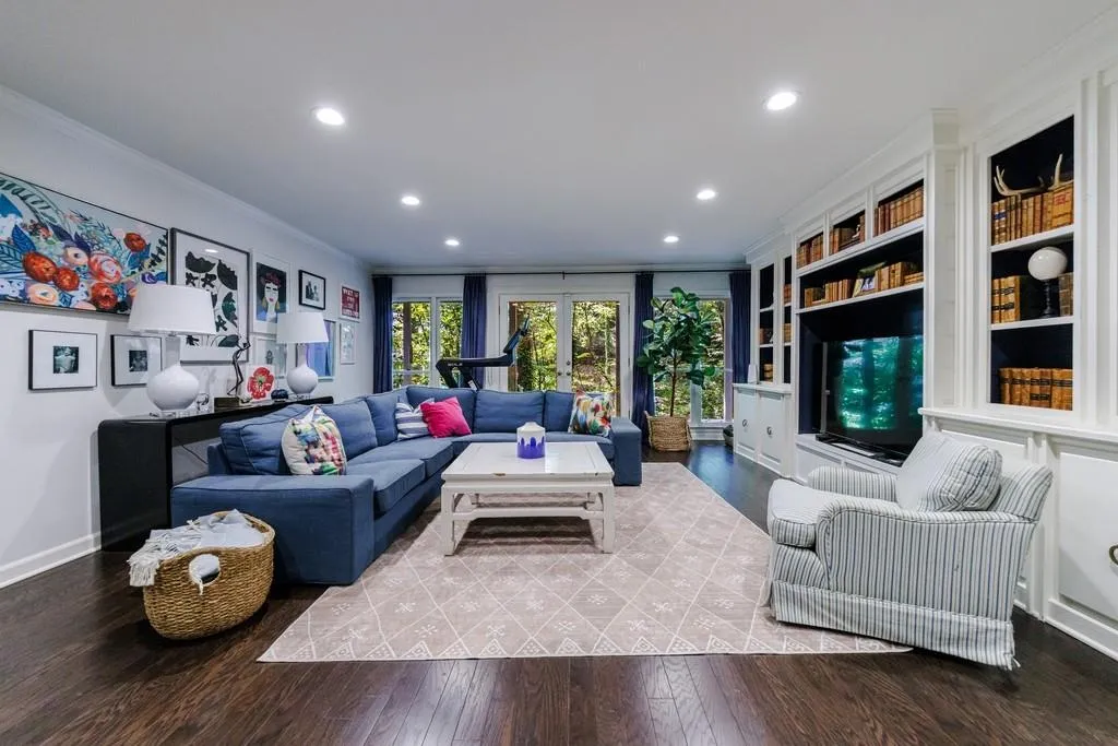 5530 W Idlewood Lane, Atlanta, Georgia 30327, 5 Bedrooms Bedrooms, ,3 BathroomsBathrooms,Residential,Sold,5530 W Idlewood Lane,7447666 5530 W Idlewood Lane, Atlanta, Georgia 30327, 5 Bedrooms Bedrooms, ,3 BathroomsBathrooms,Residential,Sold,5530 W Idlewood Lane,7447666