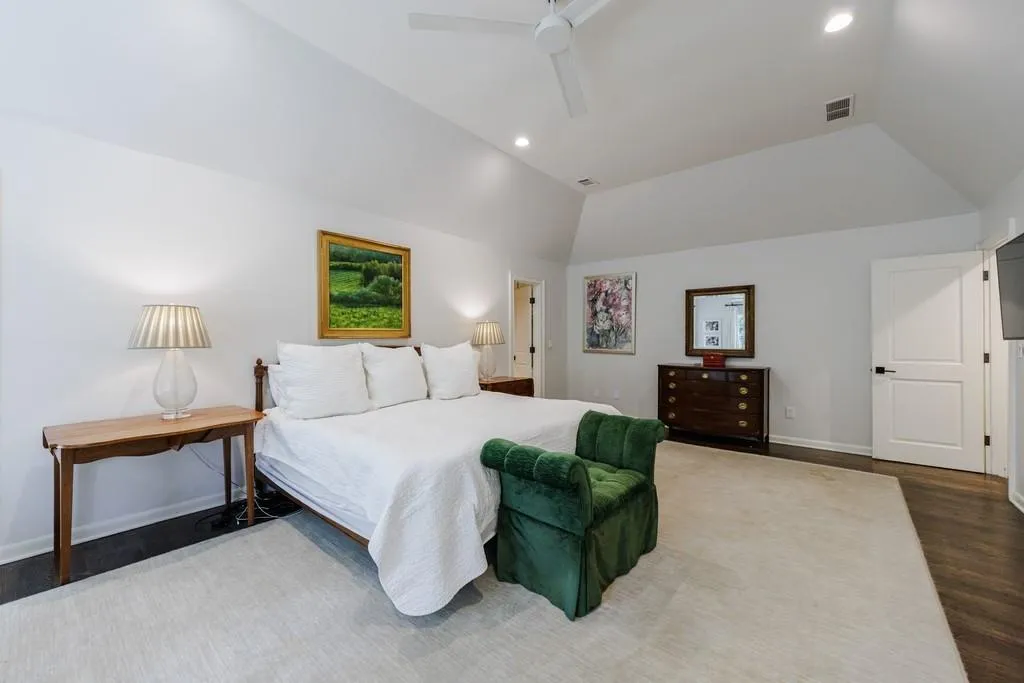 5530 W Idlewood Lane, Atlanta, Georgia 30327, 5 Bedrooms Bedrooms, ,3 BathroomsBathrooms,Residential,Sold,5530 W Idlewood Lane,7447666 5530 W Idlewood Lane, Atlanta, Georgia 30327, 5 Bedrooms Bedrooms, ,3 BathroomsBathrooms,Residential,Sold,5530 W Idlewood Lane,7447666