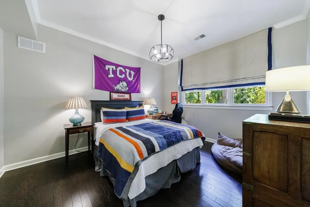 5530 W Idlewood Lane, Atlanta, Georgia 30327, 5 Bedrooms Bedrooms, ,3 BathroomsBathrooms,Residential,Sold,5530 W Idlewood Lane,7447666 5530 W Idlewood Lane, Atlanta, Georgia 30327, 5 Bedrooms Bedrooms, ,3 BathroomsBathrooms,Residential,Sold,5530 W Idlewood Lane,7447666