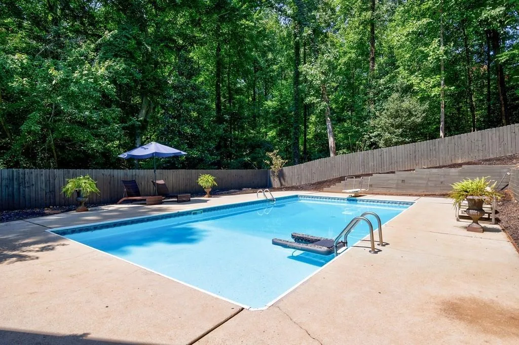 5530 W Idlewood Lane, Atlanta, Georgia 30327, 5 Bedrooms Bedrooms, ,3 BathroomsBathrooms,Residential,Sold,5530 W Idlewood Lane,7447666 5530 W Idlewood Lane, Atlanta, Georgia 30327, 5 Bedrooms Bedrooms, ,3 BathroomsBathrooms,Residential,Sold,5530 W Idlewood Lane,7447666