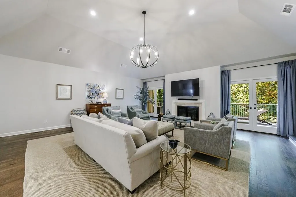 5530 W Idlewood Lane, Atlanta, Georgia 30327, 5 Bedrooms Bedrooms, ,3 BathroomsBathrooms,Residential,Sold,5530 W Idlewood Lane,7447666 5530 W Idlewood Lane, Atlanta, Georgia 30327, 5 Bedrooms Bedrooms, ,3 BathroomsBathrooms,Residential,Sold,5530 W Idlewood Lane,7447666